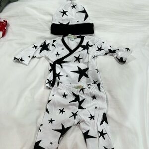 Black and white star set with hat